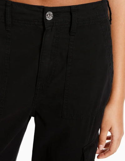 Marina | Pantalón cargo con diseño recto y ajuste perfecto