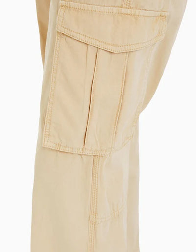 Marina | Pantalón cargo con diseño recto y ajuste perfecto