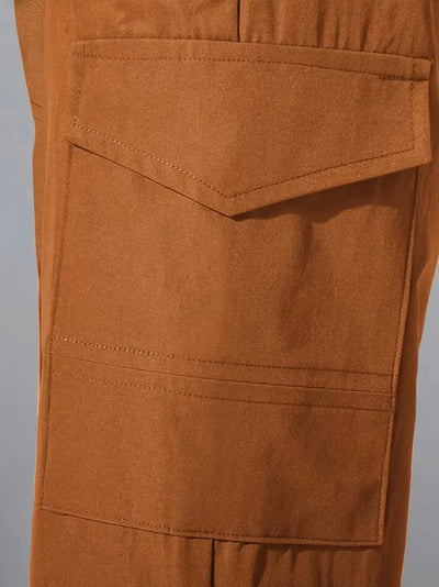 Caden | Pantalón cargo funcional con bolsillos prácticos.
