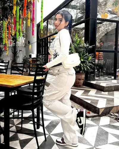 Marina | Pantalón cargo con diseño recto y ajuste perfecto