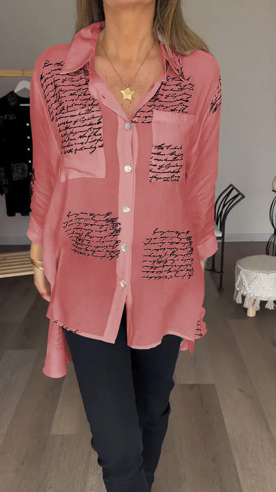 Jimena | Camisa con solapa y estampado de letras