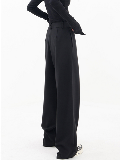 Ambar | Pantalón asimétrico con diseño vanguardista