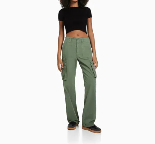 Marina | Pantalón cargo con diseño recto y ajuste perfecto