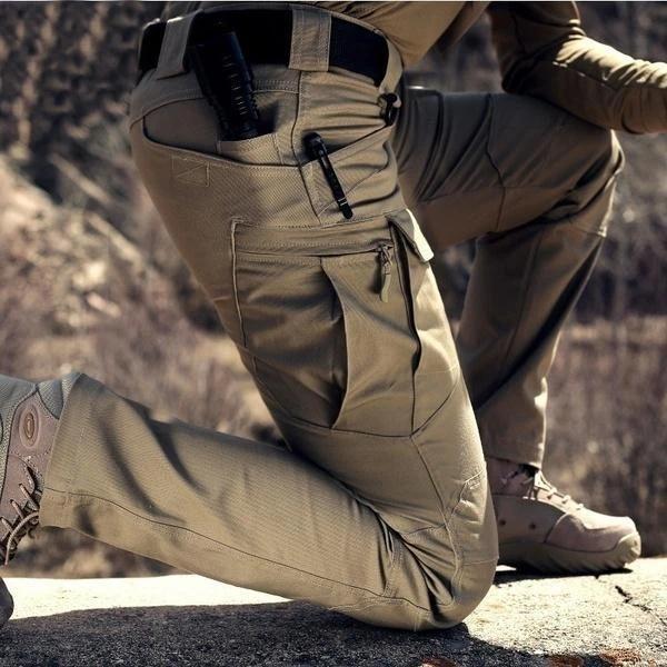 Sebastian | Pantalón impermeable multifuncional para aventuras.