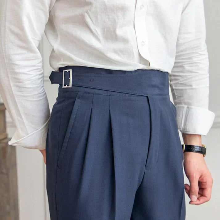 Zachary | Pantalón de hebillas clásicas con estilo.