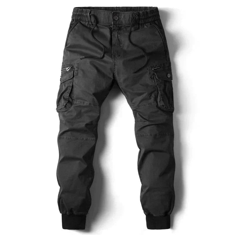 Chase | Elegantes pantalones cargo con diseño práctico.