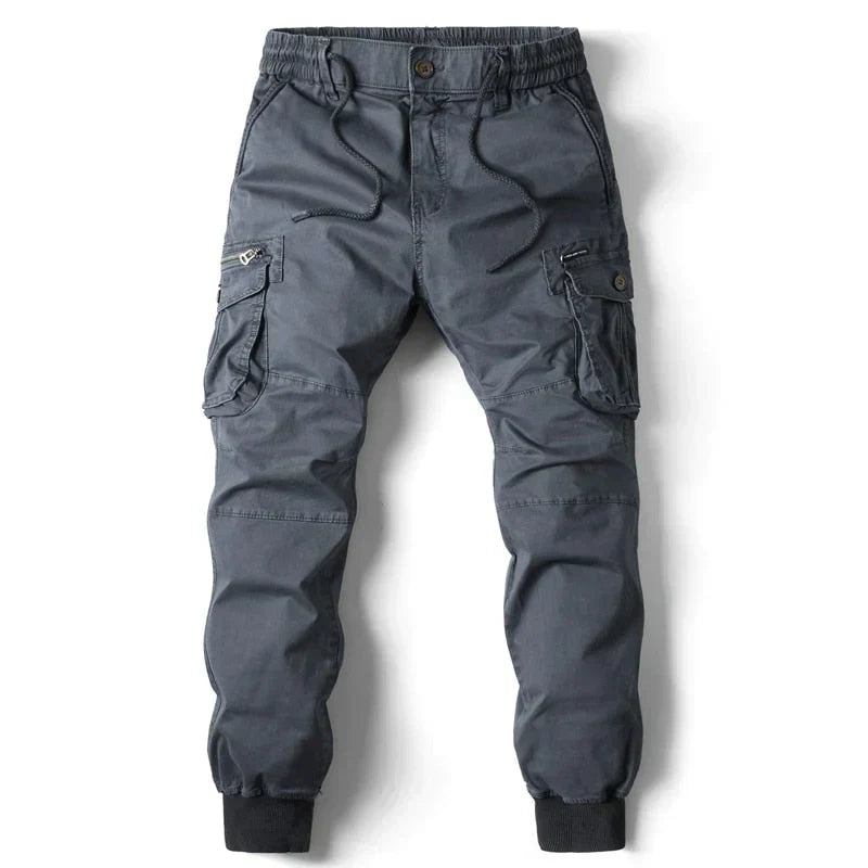 Chase | Elegantes pantalones cargo con diseño práctico.
