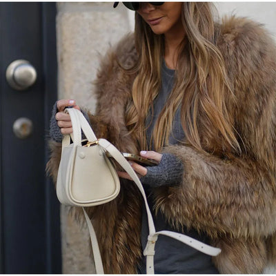Nora | Chaqueta de peluche de piel sintética para la moda de mujeres
