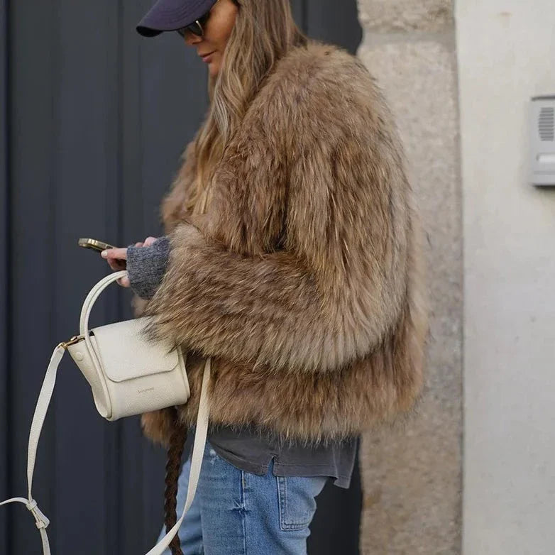 Nora | Chaqueta de peluche de piel sintética para la moda de mujeres