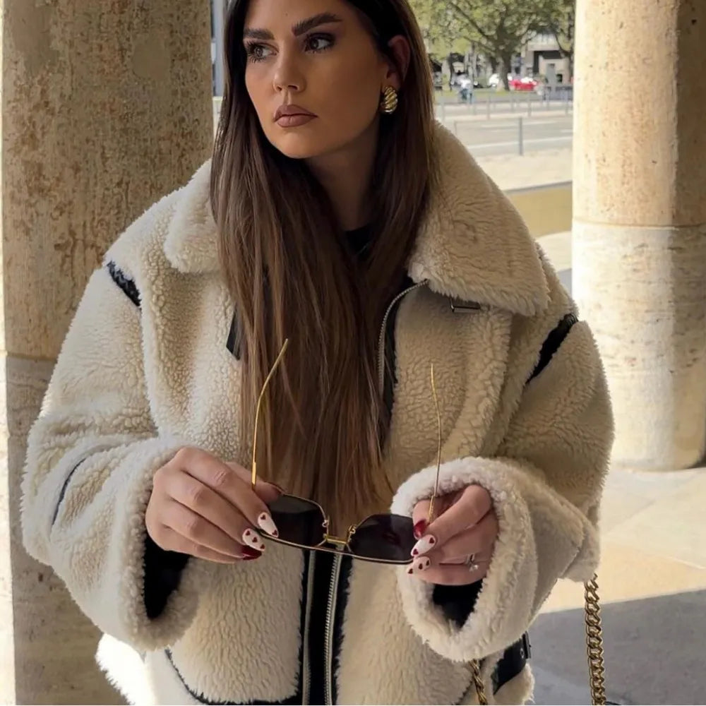 Elena | Chaqueta sin mangas de primavera hecha de lana de cordero para mujeres
