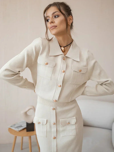 Inés | Conjunto Chic Kasandra: Blazer y Falda de Punto Elegante para Mujer