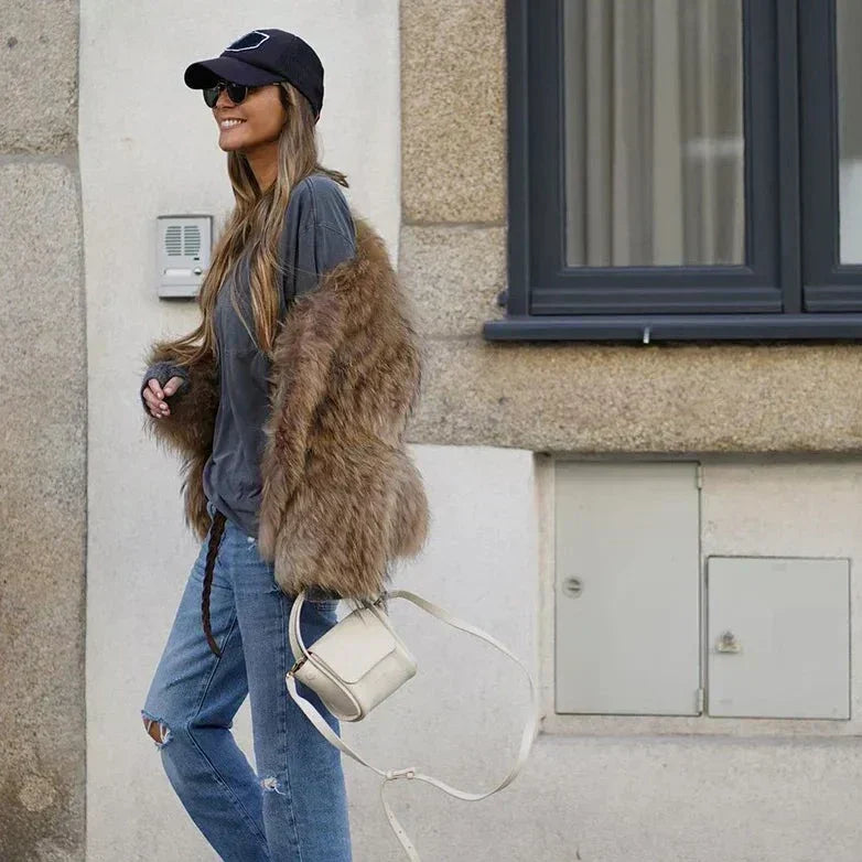 Nora | Chaqueta de peluche de piel sintética para la moda de mujeres