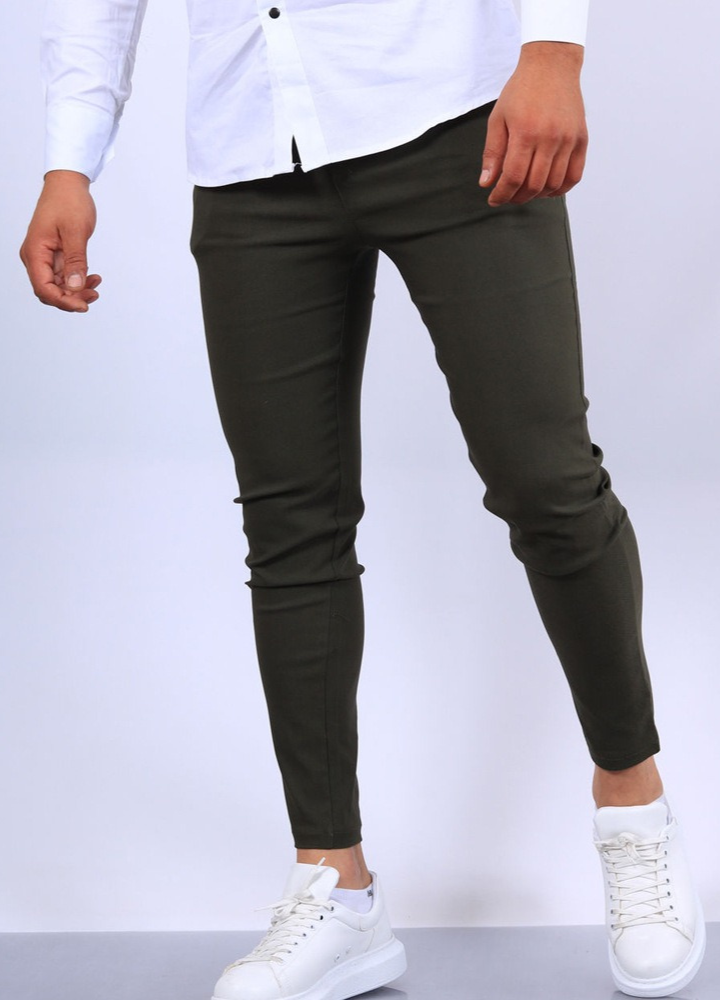 Daniel | Pantalones con elastano y ajuste casual.
