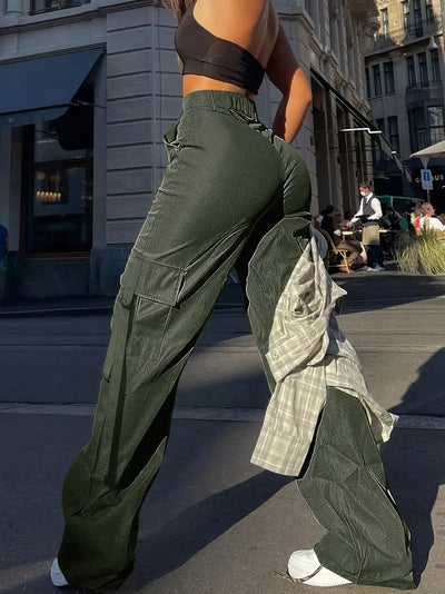 Patricia | Pantalón cargo chic con estilo urbano y moderno