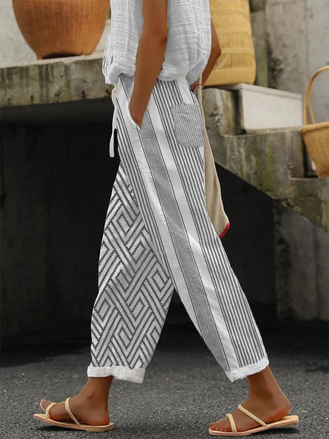 Lilian | Pantalón de rayas con botones decorativos