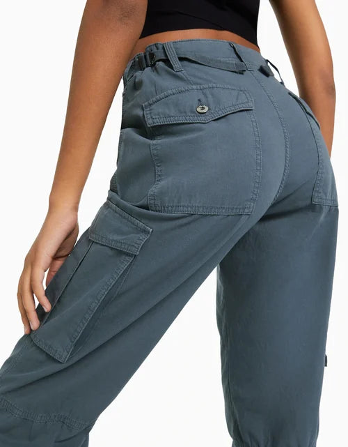 Marina | Pantalón cargo con diseño recto y ajuste perfecto