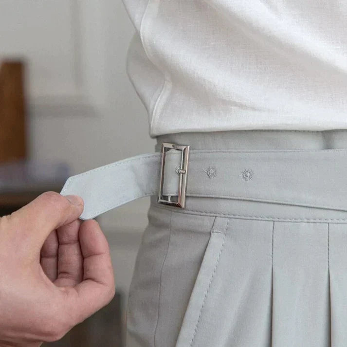 Zachary | Pantalón de hebillas clásicas con estilo.