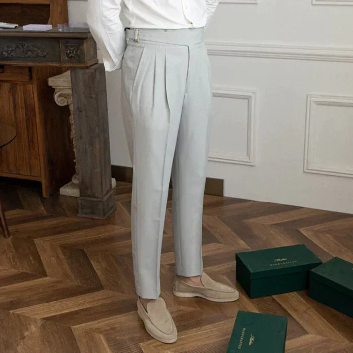 Zachary | Pantalón de hebillas clásicas con estilo.
